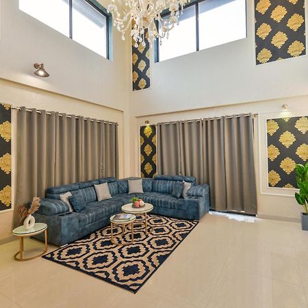 Eko Stay Gold - Gatsby Villa Lonavala Exteriör bild